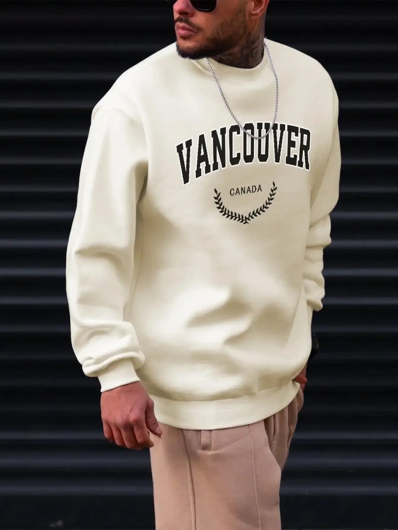 Men's Vancouver Canada Leaf Design Sweatshirt